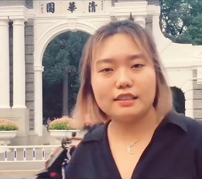 李雪琴美成这样了娱乐圈的胖胖人都瘦了，我也减了[哈哈] ​ ​​​