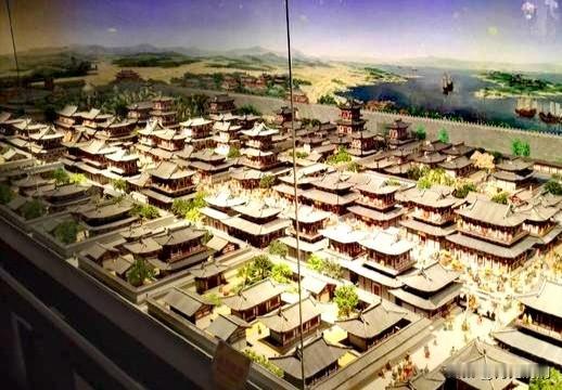 公元 604 年隋炀帝登基，606年改年号为 “大业”，目标很明确：要做名留青史