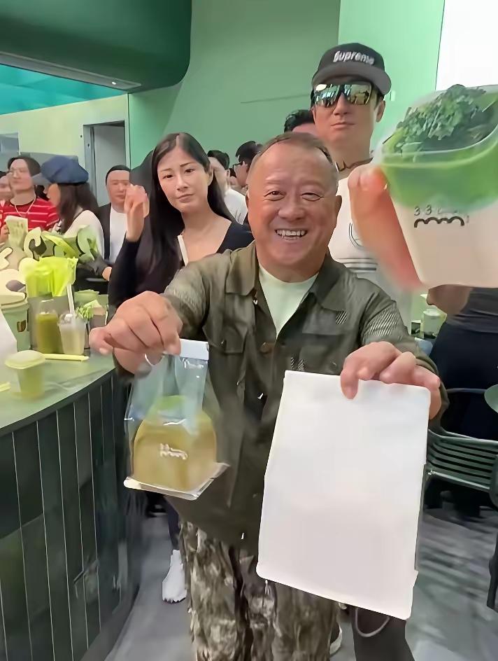 听说“伟哥牌面包”最近在佛山卖爆了，为何网友都开始纷纷避雷呢？[捂脸][捂脸]