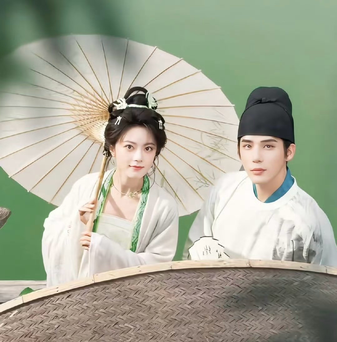 赵今麦王安宇一念江南官宣节奏，烟雨入江南，山水如墨染，赵今麦×王安宇，一个清秀灵