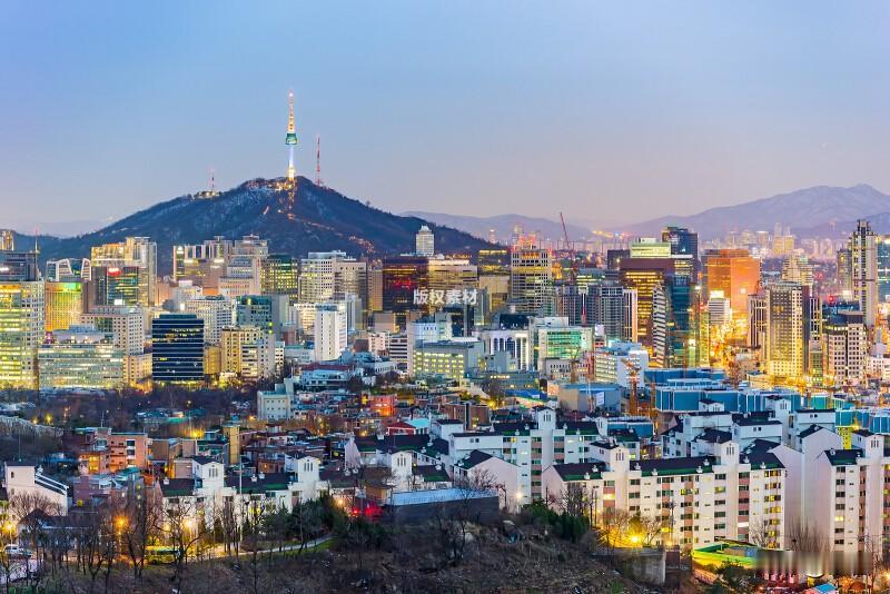 网络上很多人轻视韩国，本质就是认知浅薄，带着偏见妄下定论。韩国一没资源，二没底蕴