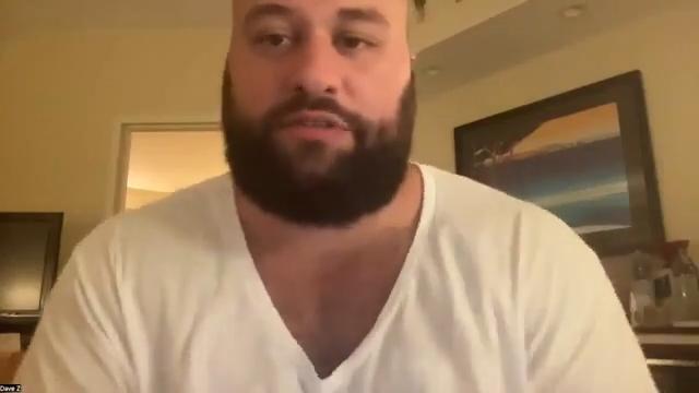 昨晚，Salvatore Pais 的一条消息由 Dave Rossi 朗读发布