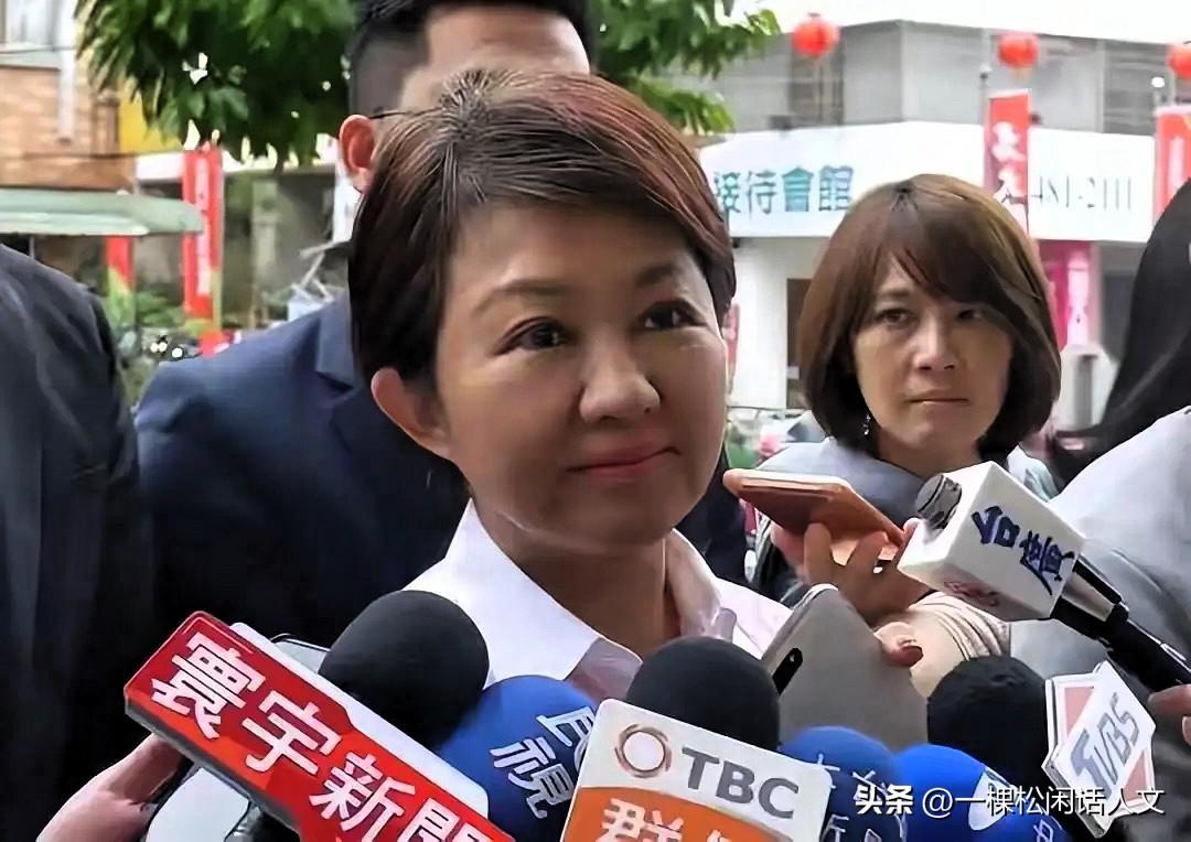 一场访美秀，又让卢秀燕再次聚焦国民党的光环。

新年伊始，国民党籍台中市长卢秀燕