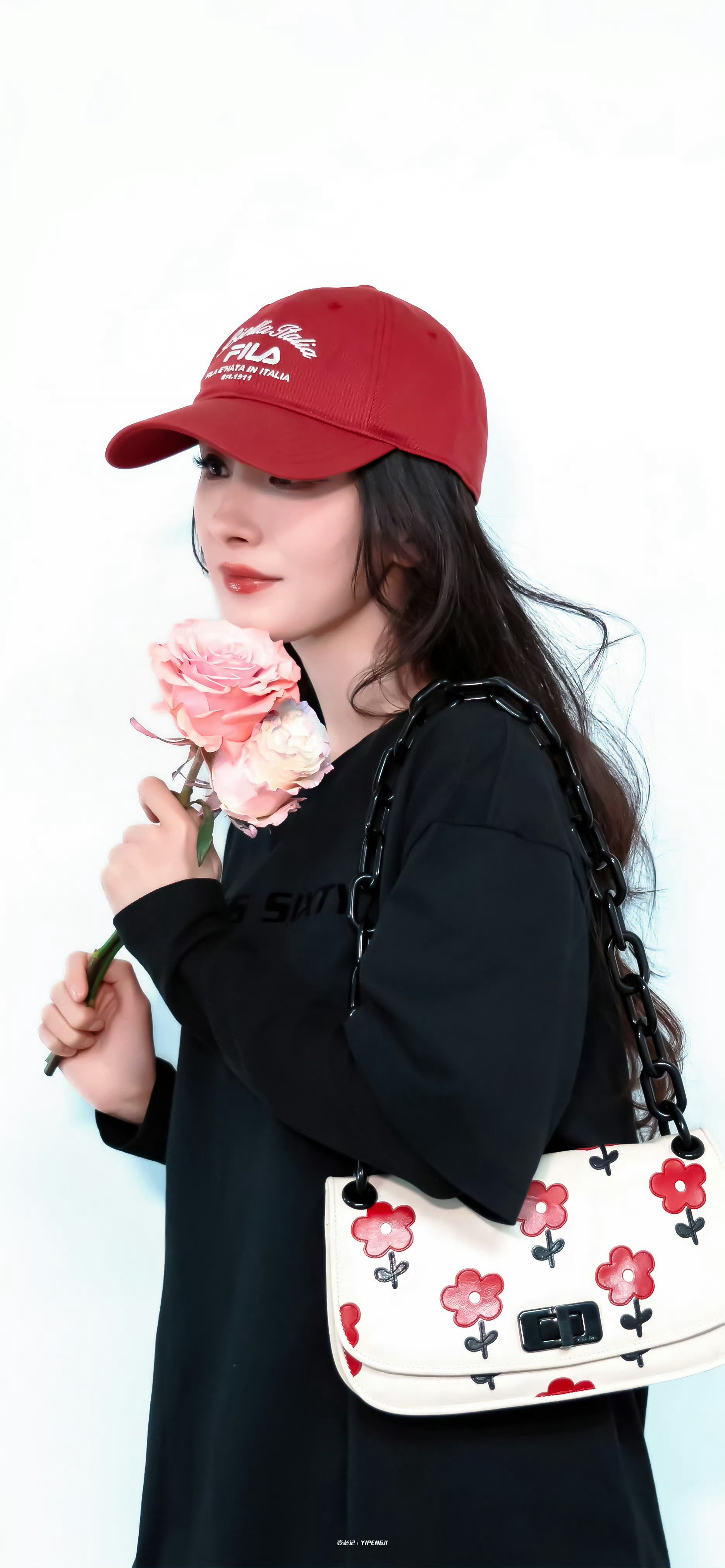 杨幂杨幂0912生日快乐 如果你长了脑子,并且有幸是自己长的，那么就用自己的脑子