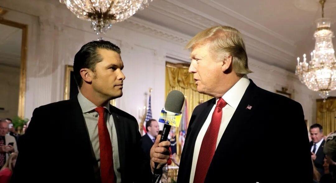 原来自诩为正义化身、浓眉大眼的美国海豹突击队，居然是无视国际法、滥杀无辜的战争狂