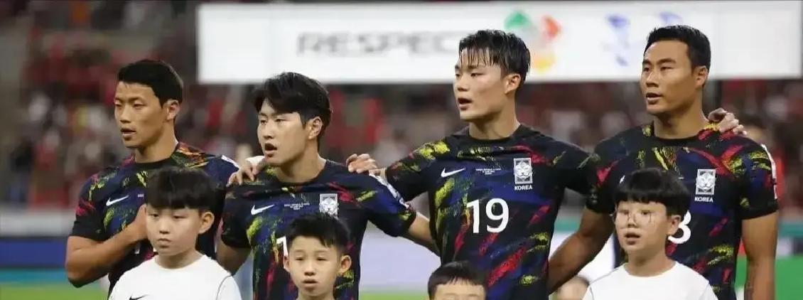 预算1.5亿，中超垫底？19岁李明阳对抗成功率65%、传球82%，硬生生扛起脊梁