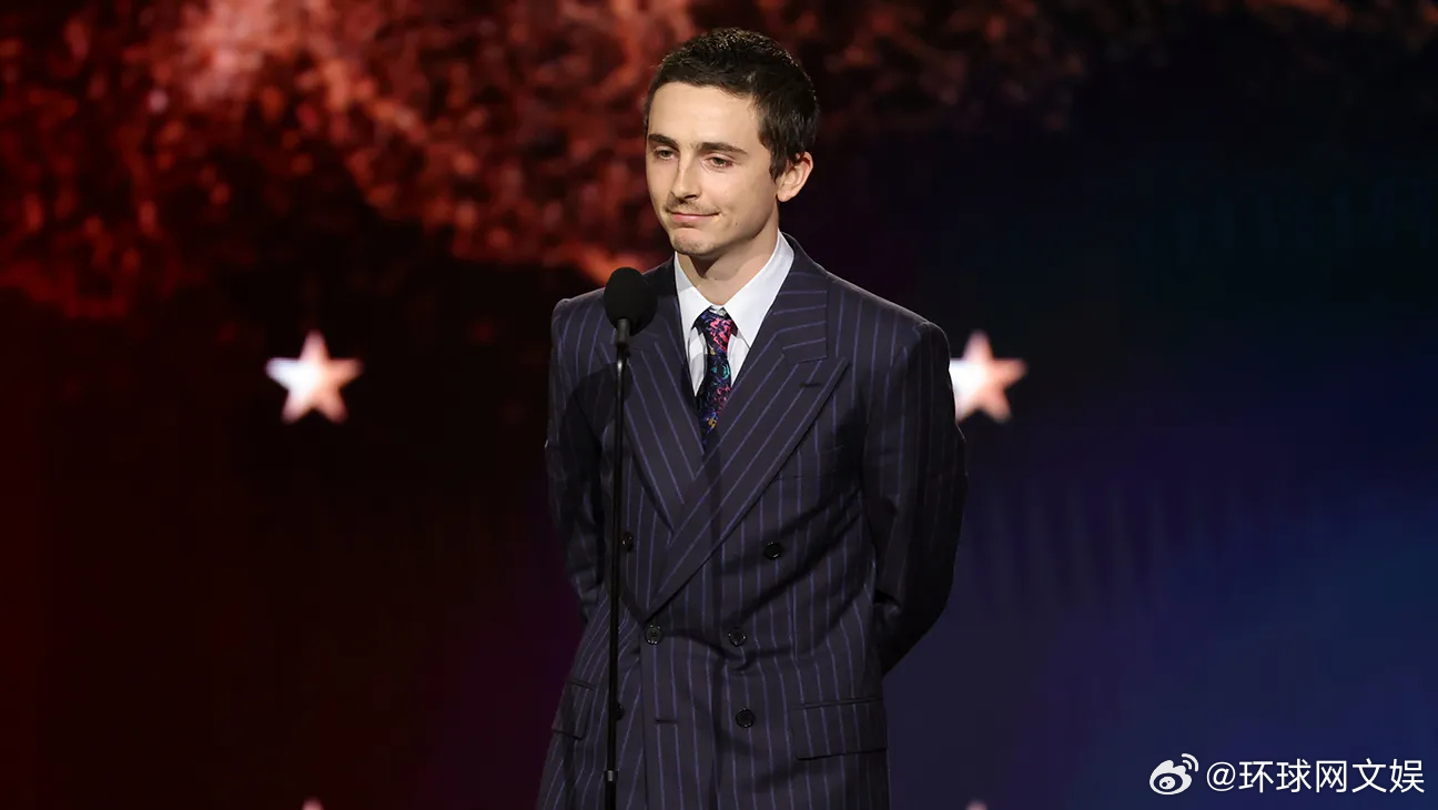 【#甜茶首次获评论家选择奖最佳男主角# 】#甜茶领奖感谢金小妹# 据多家外媒报道