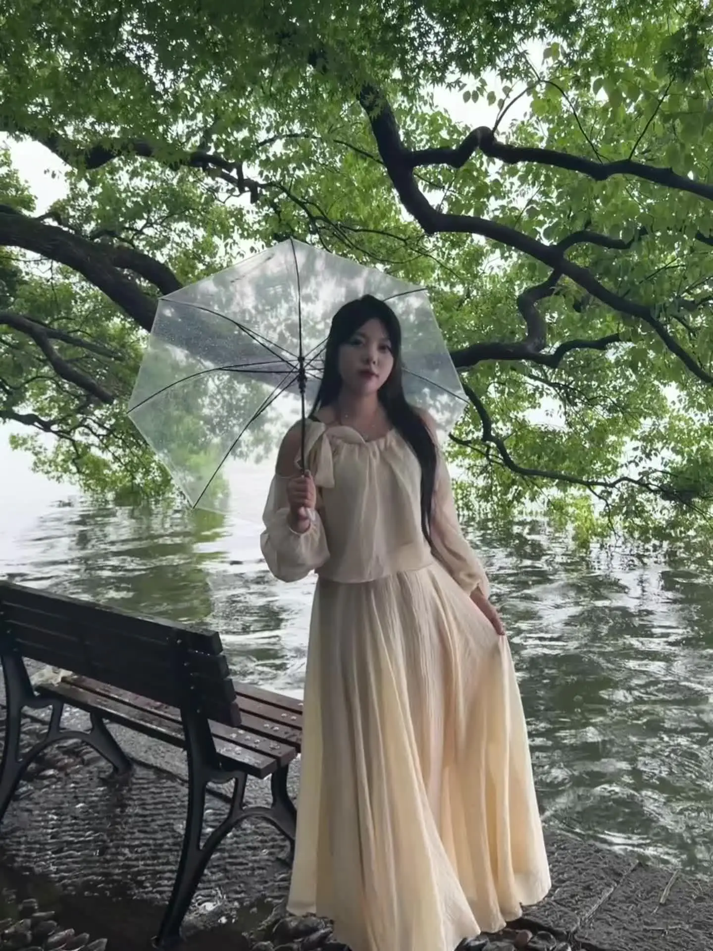 📍𝑯𝒂𝒏𝒈𝒁𝒉𝒐𝒖·杭州 “烟雨入江南 山水如墨染”🍃