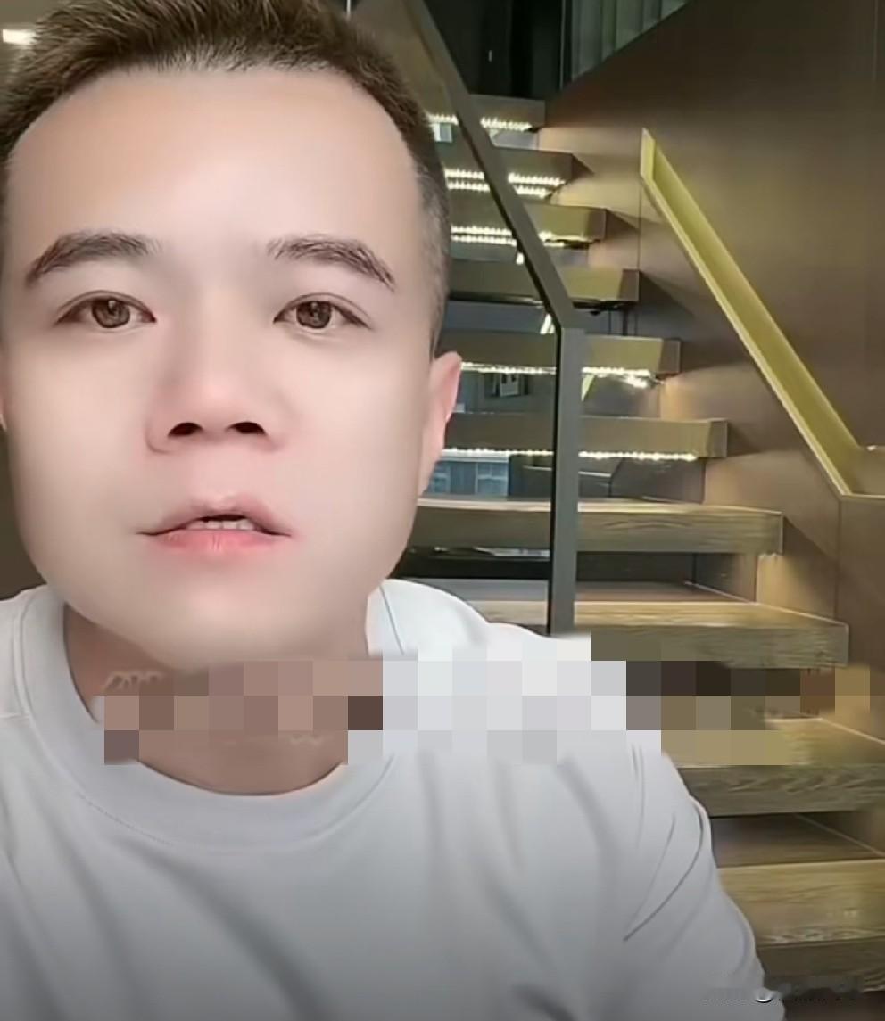 驴家小胖惨遭78粉丝集火围攻，对外表态与骡子划清界限！

           