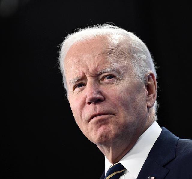 美国前总统拜登，愤怒之下向特朗普“开炮”了，说再任由特朗普“胡闹”下去，美国“世