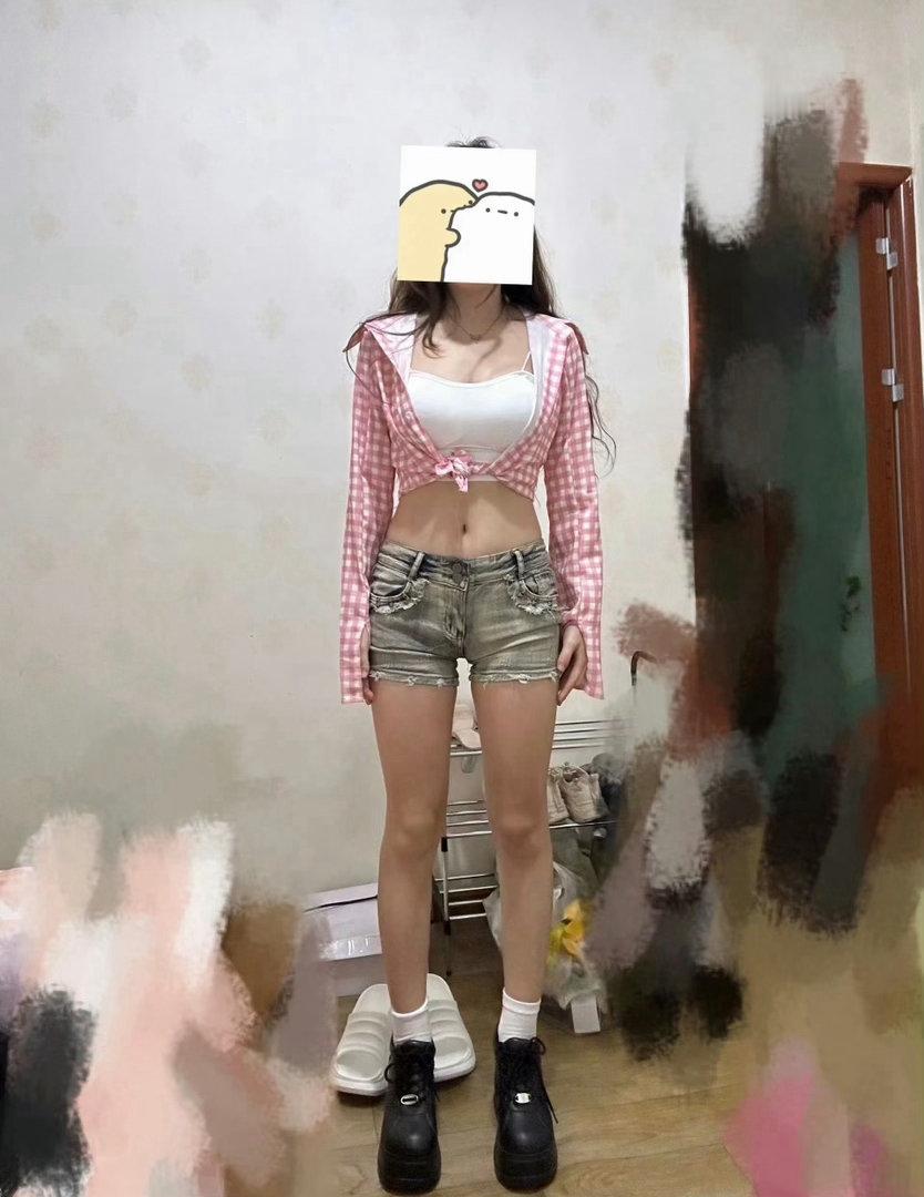 这套好看吗朋友说很丑 和你不是一个丑法