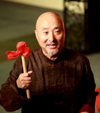 这才是真爱国！
陈佩斯包场《731》，
他爹早年抗日演剧还被砸伤


陈佩斯的父