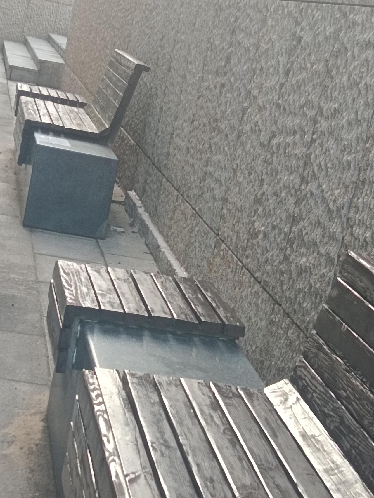 上联：一山一水一风景，如何对下联两人两家两相邻