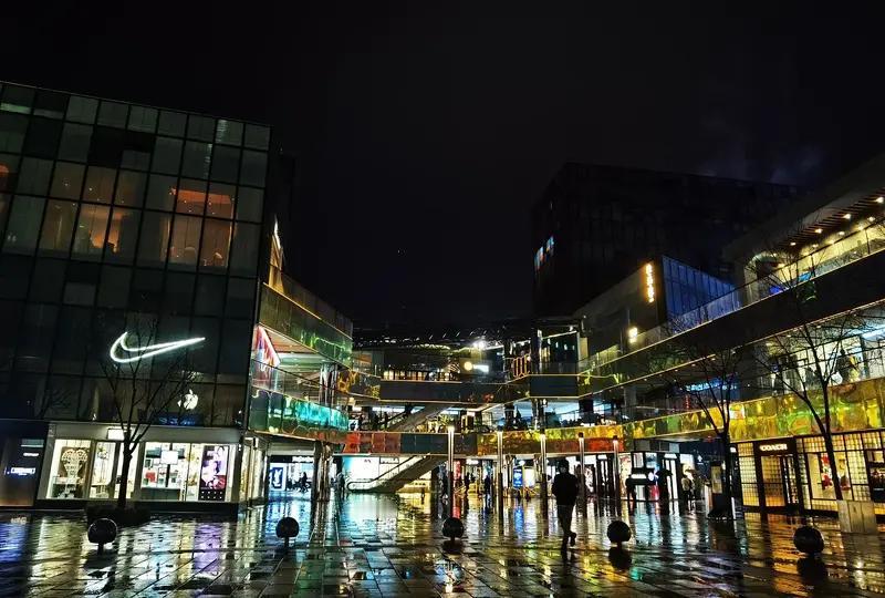 什么是一个人最好的生活状态? 一个人最好的生活状态，就是有自己的节奏，张弛有度。