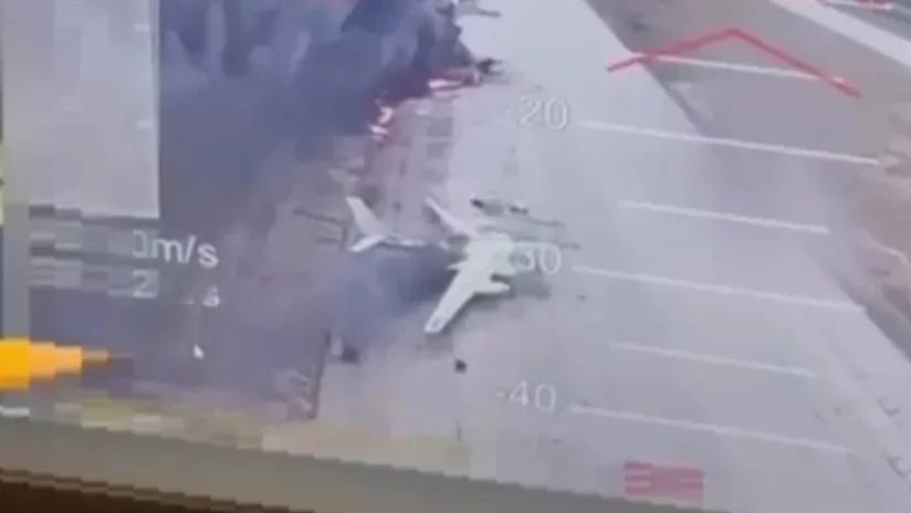 【纽时刊文：乌克兰对俄空军基地袭击暴露了美国的致命弱点】乌克兰日前通过使用小型无