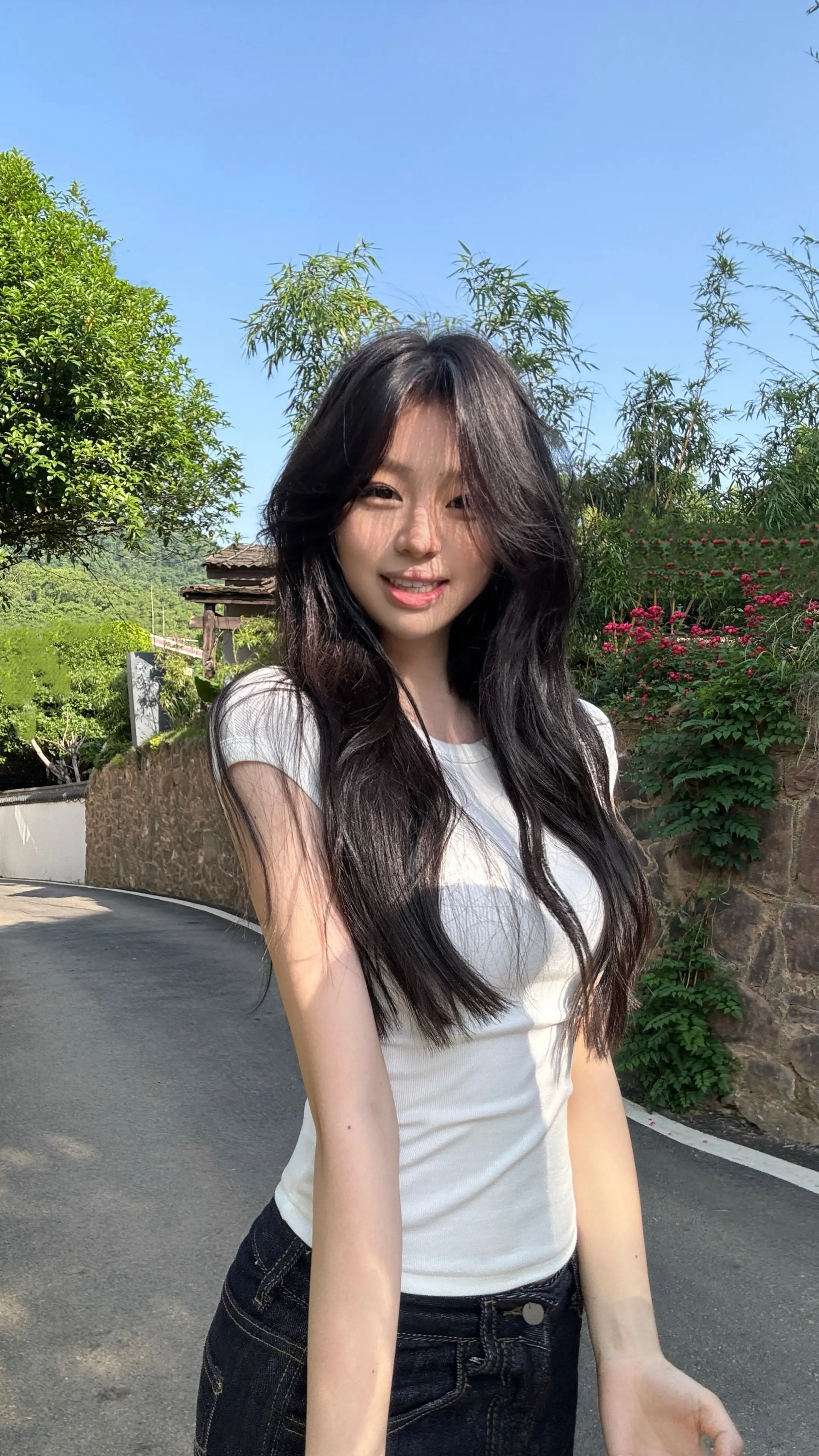 比美照更打动人的是生命力。