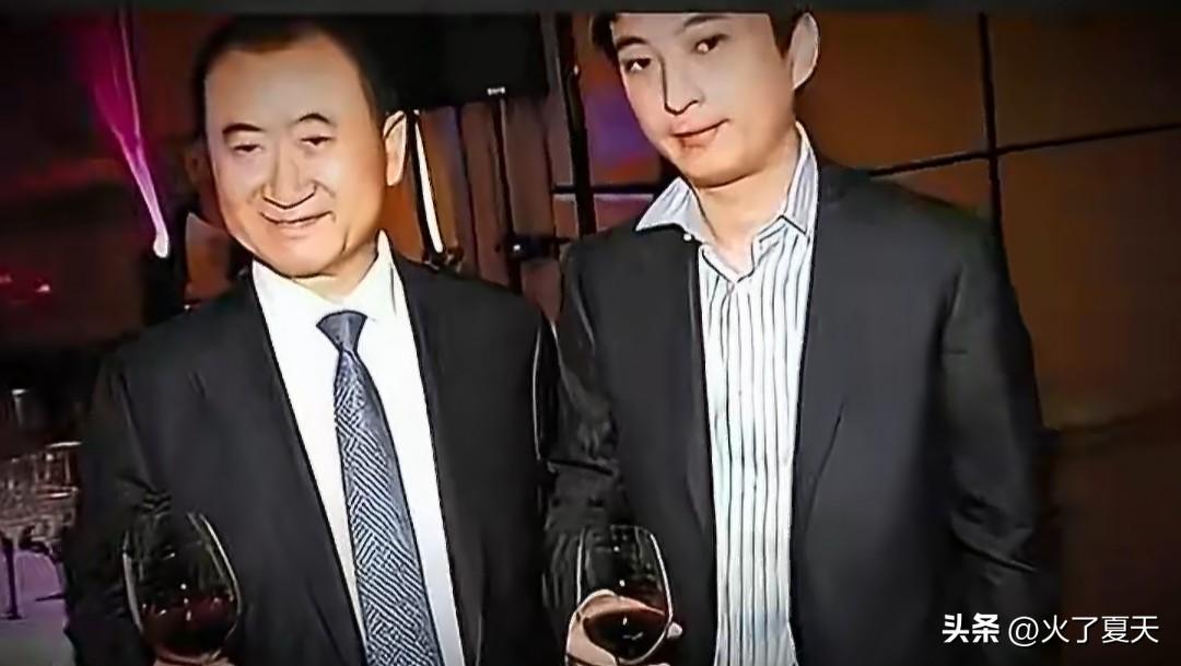 王健林已卖掉80多座万达广场，从“买买买”到“卖卖卖”，这不仅是断臂求生，更是一