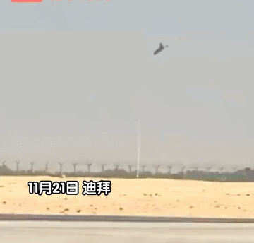 事实证明，当初珠海航展不让印度光辉战机飞行展示是多么的明智！
一架印度光辉战机在