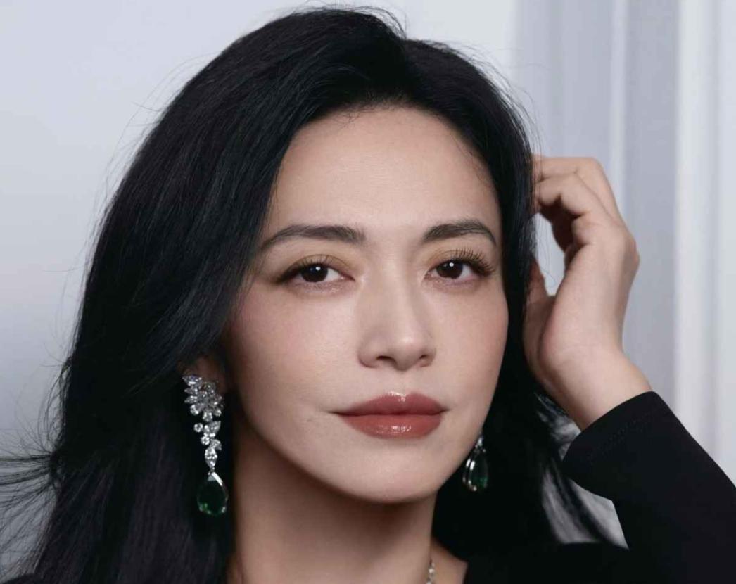 姚晨，冲上热搜！让人没有想到的是，这次爆出了姚晨为一位女子发声，这件事情也真的太