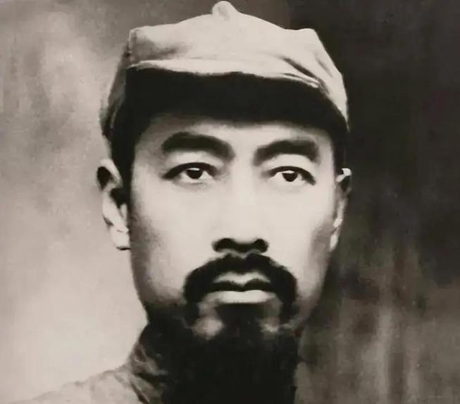 假如毛泽东是千年一遇的天才，周总理则是千年一遇的伯乐！
“润之兄，若是没有你，这