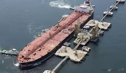 【第一船美国原油抵达日本揭露出残酷真相】2026年4月26日，伊朗战争开打后，日