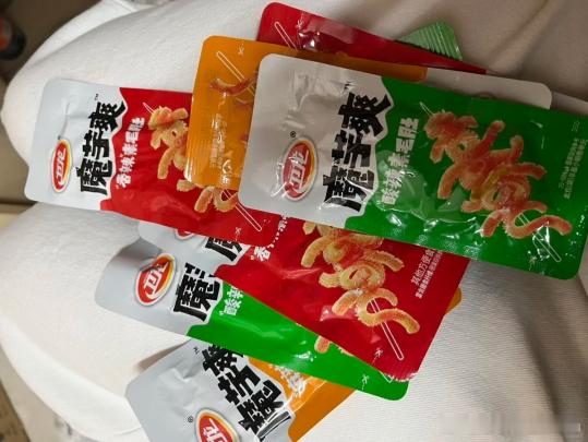 看演唱会还能被卫龙宠到是什么体验？时代少年团「加冠礼」演唱会广州站5月1日开唱，