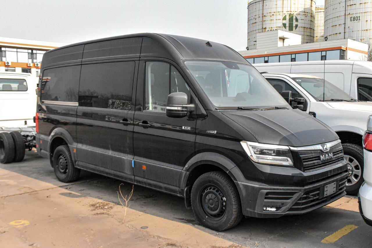 国内特别稀少的一款，MAN的TGE4×4商务车@曼恩商用车中国