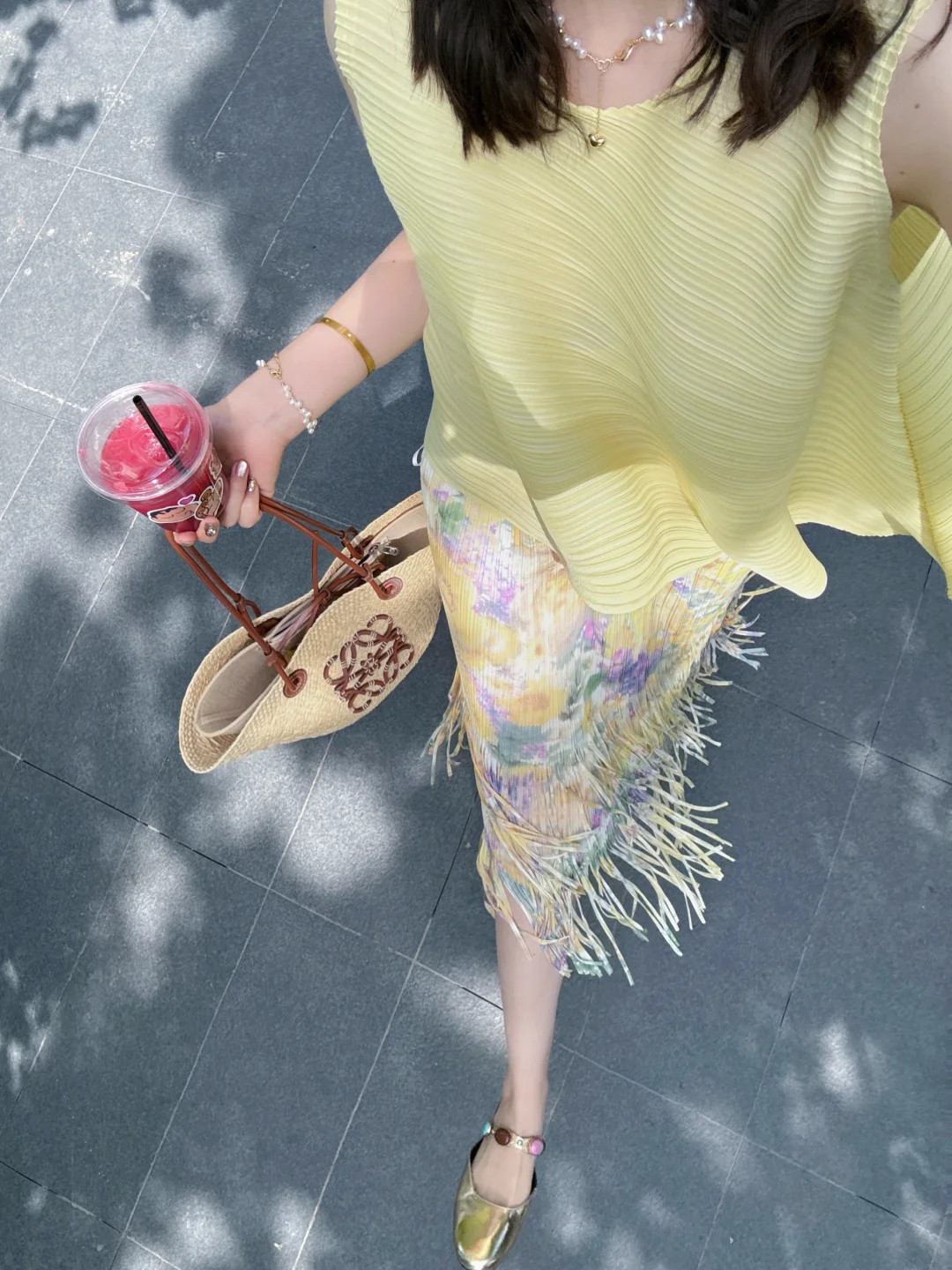 解锁春夏纸片人穿搭👀 奶黄色超美超元气的！
