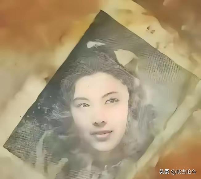 2016年，韩国送回一批志愿军烈士遗骸。在506号棺椁里，工作人员发现了一面旧铜