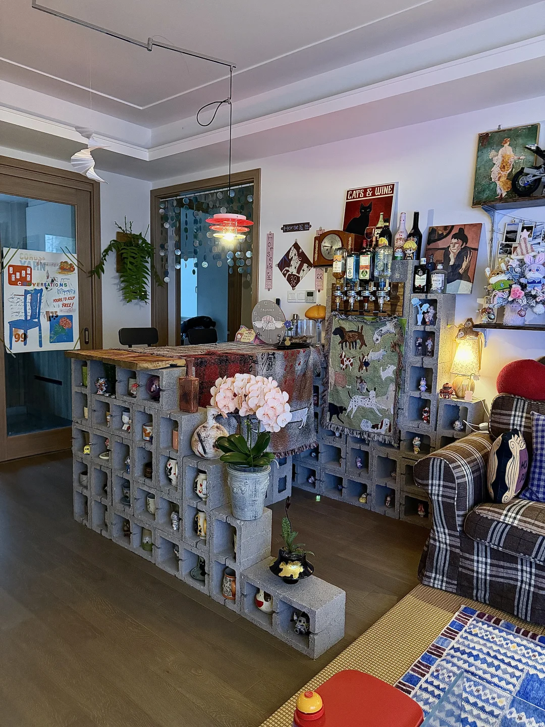 没有比自己的出租屋更自由舒服的地方了