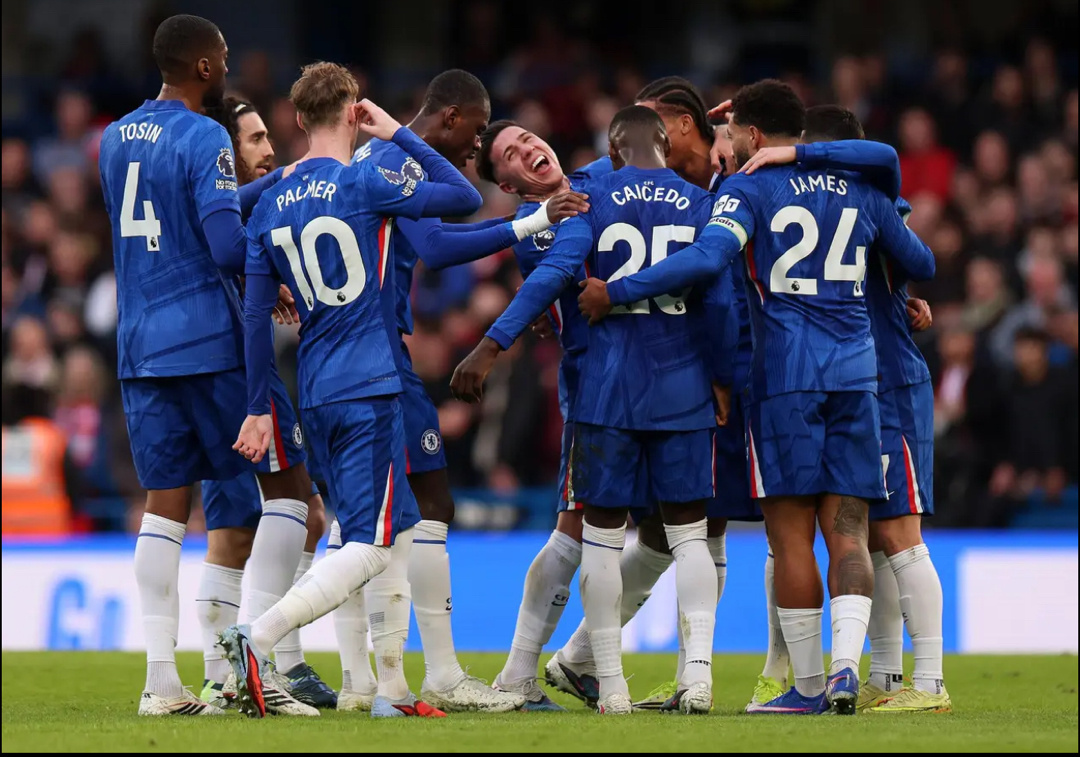 斯基拉：切尔西高层对罗塞尼尔并不满意，若无缘欧冠可能换帅 