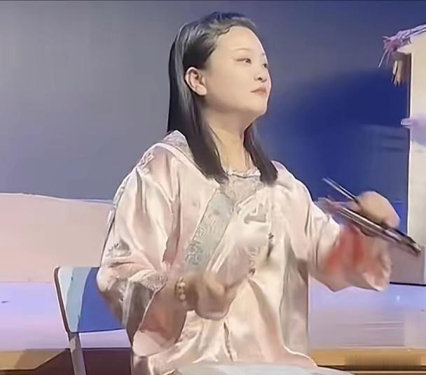 这是今天娱乐圈最让人痛心的事。8月1日，娱乐圈里静悄悄，突然传来一个悲痛的消息，