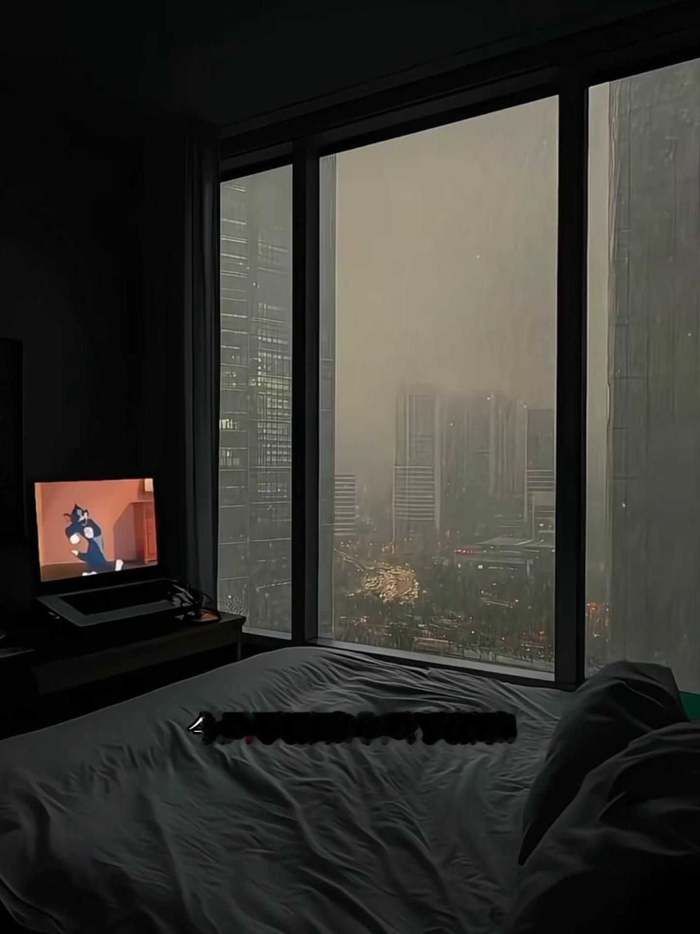 谁懂黄星这段下雨声语音，好喜欢 ​​​