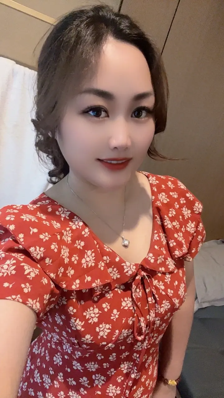 喝多了的凌晨两点半😂