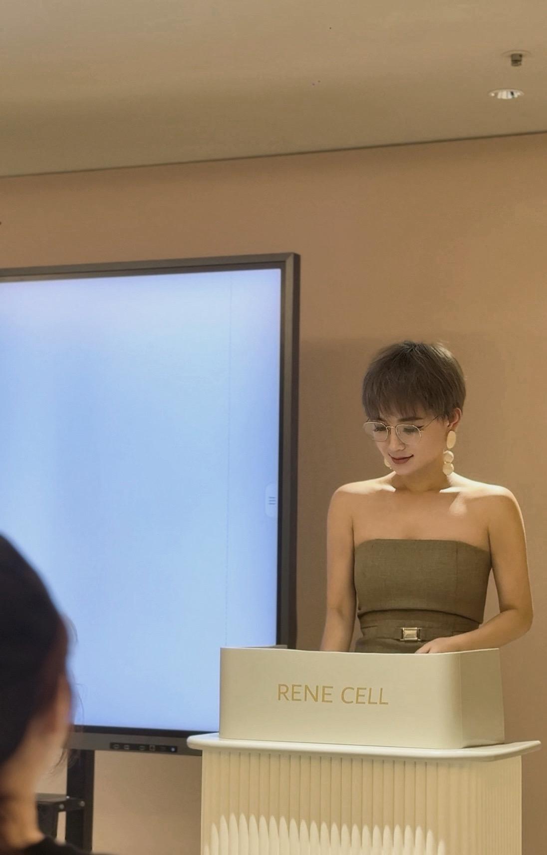 你若见过那些强者打拼的样子  就一定会明白那些人之所以 能达到别人到不...