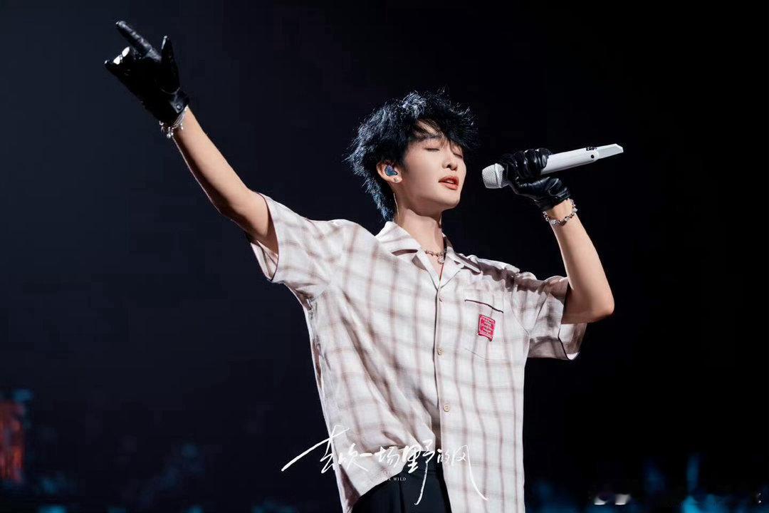 王赫野南昌演唱会秒罄😱眼睛一闭一睁门票售罄！WINDY巡演南昌站火爆出圈，沉浸