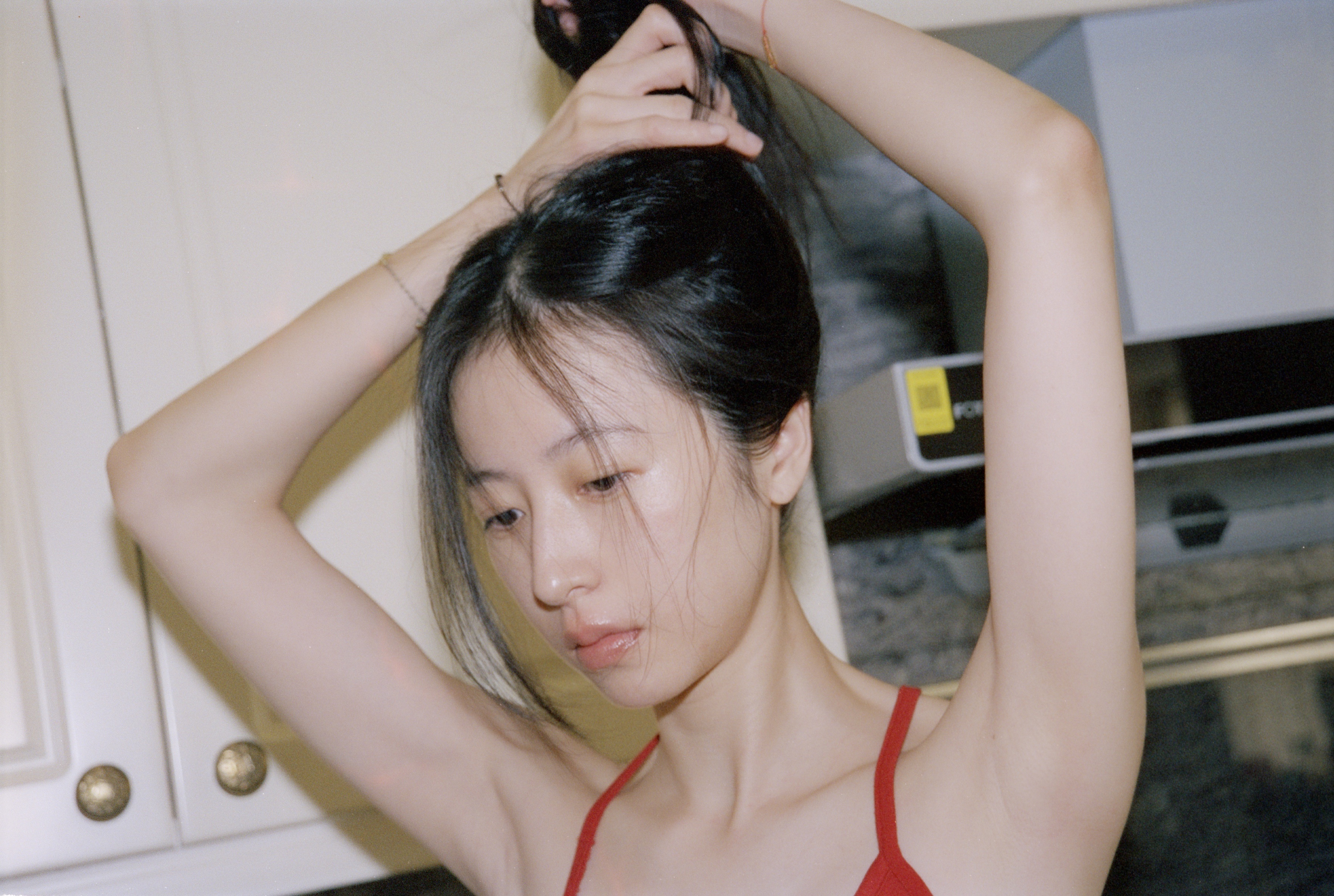 周雨彤胶片写真 