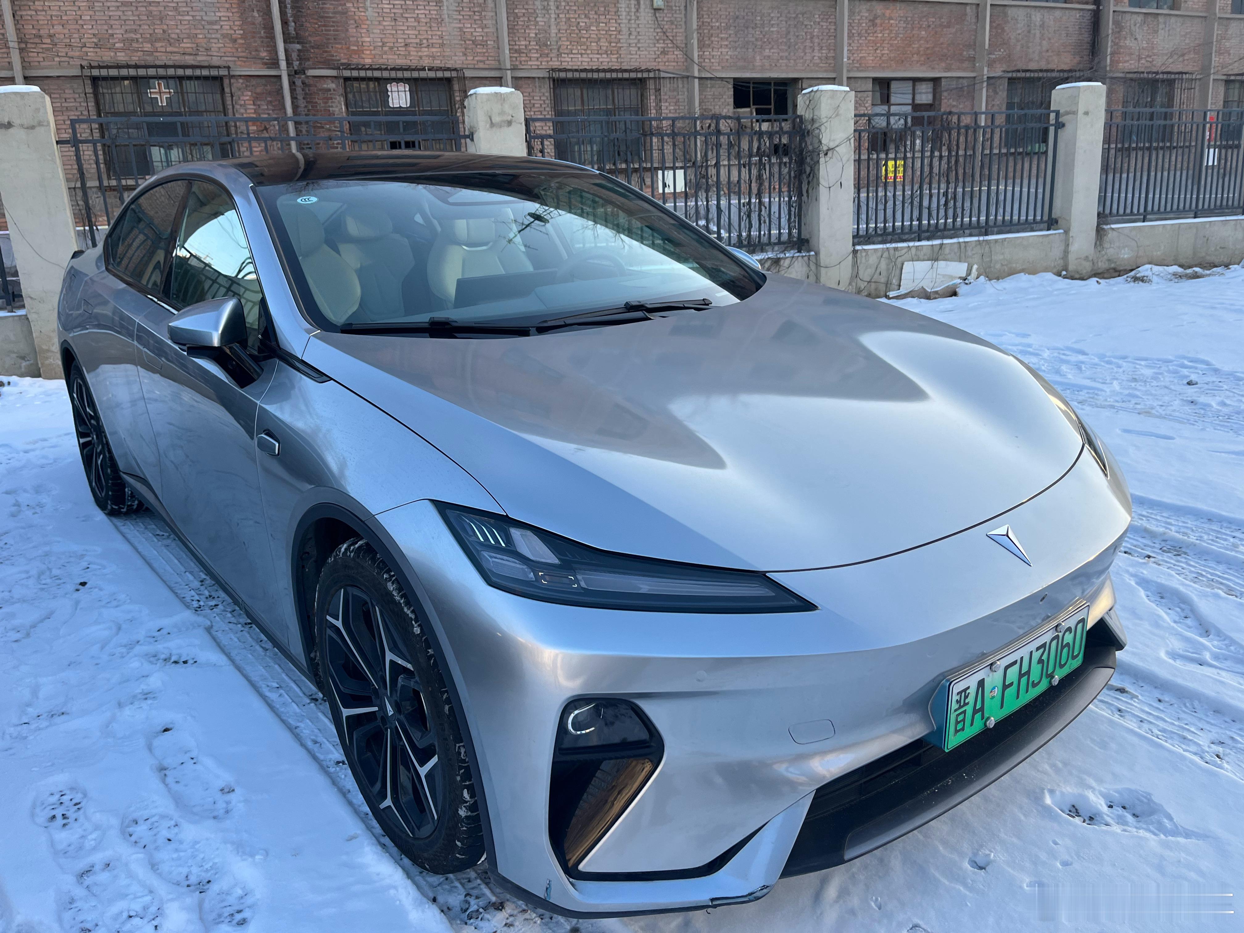 华为乾崑试驾有礼深蓝S07深蓝S07华为乾崑智驾试驾体验出色，智泊支持多场景精准