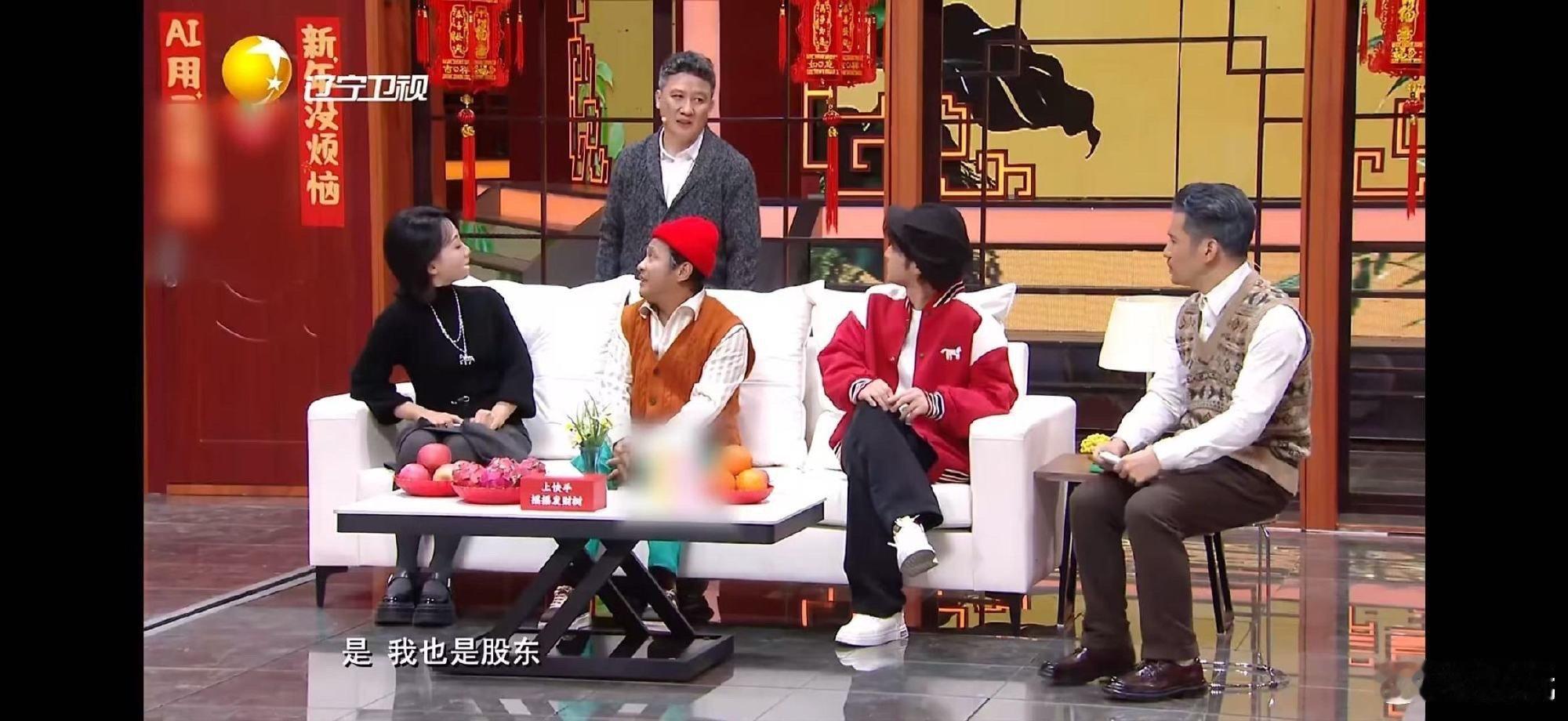 李嘉琦演老师仿佛我老师“高低得说你们两句”，这台词太带派了！学生时代对老师的恐惧