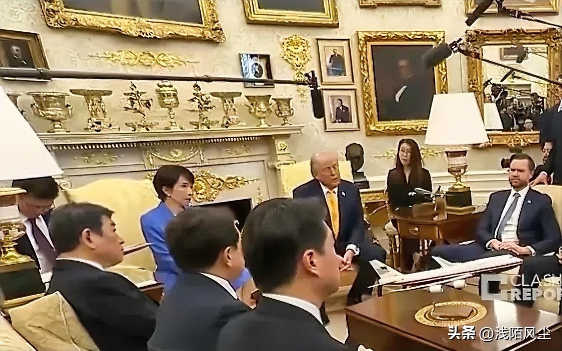 特朗普在回答记者提问色列袭击伊朗的石油和天然气设施时表示自己和内塔尼亚胡谈过了，