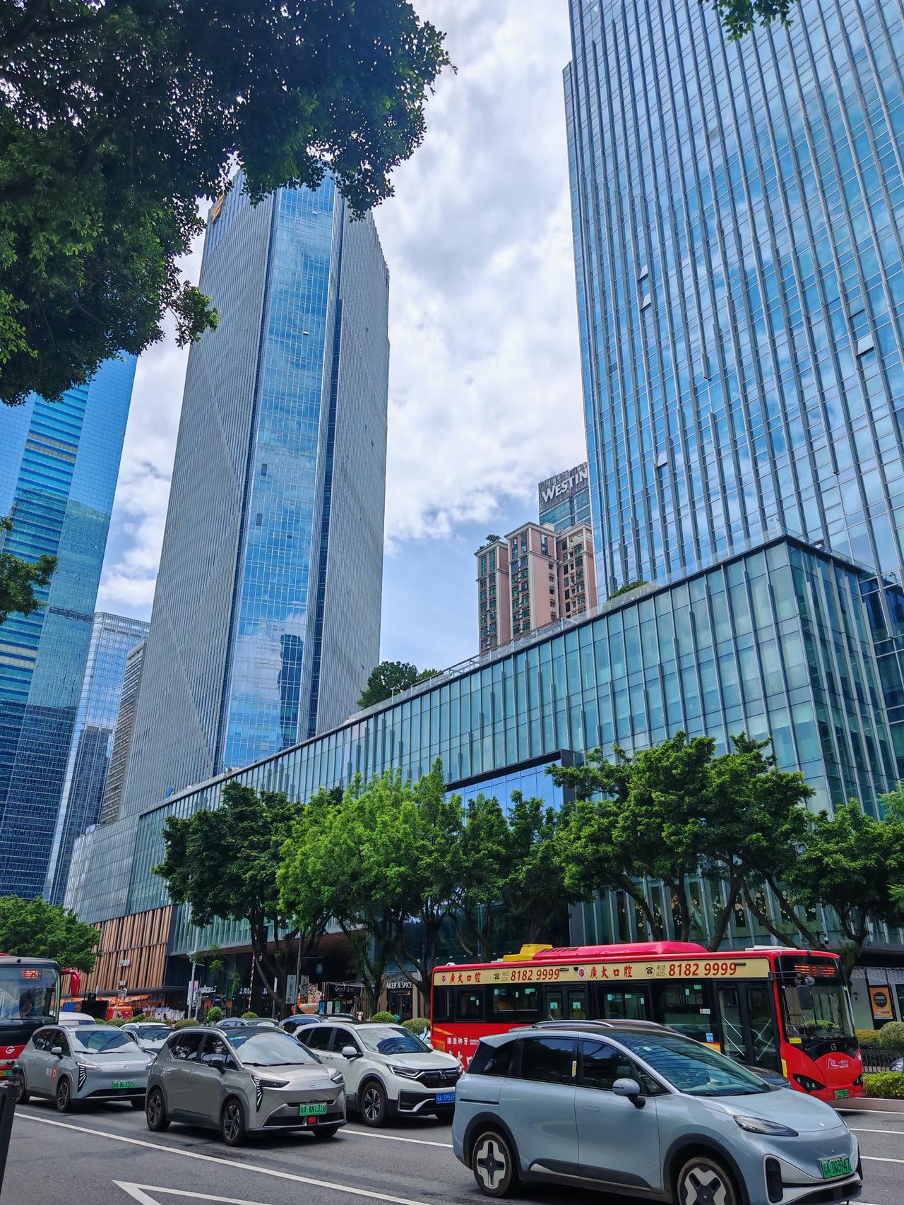 天河北路：广州初代核心CBD的辉煌岁月!

1. 天河北路核心地标−−曾登顶亚洲