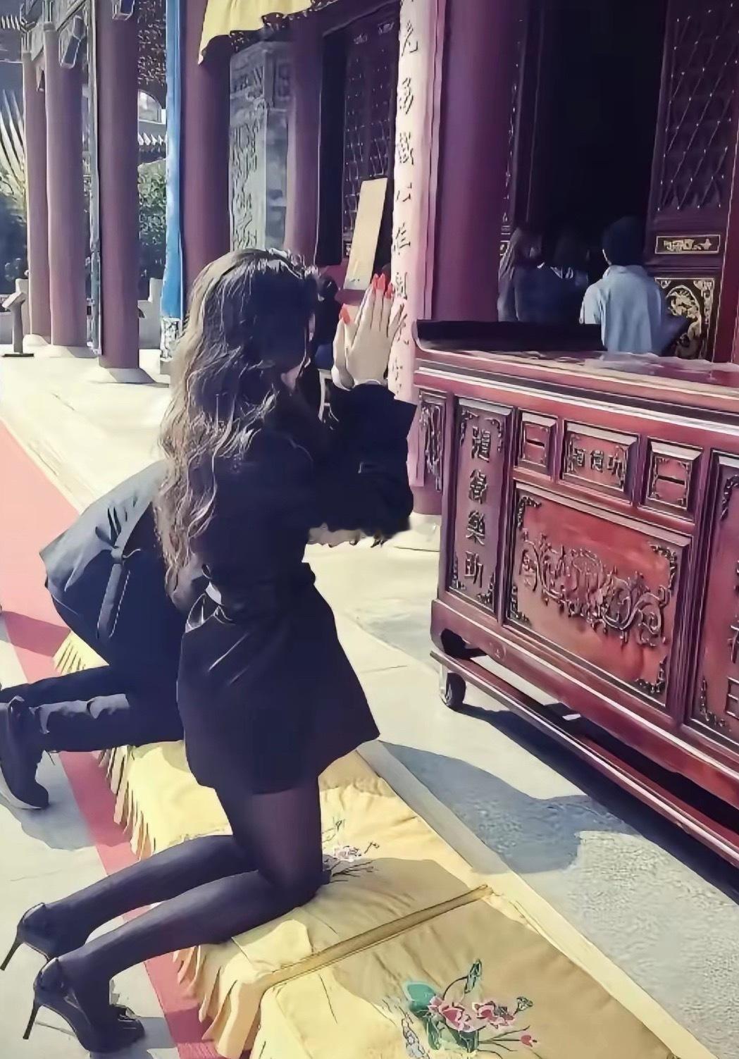 这样去拜佛真的合适吗 