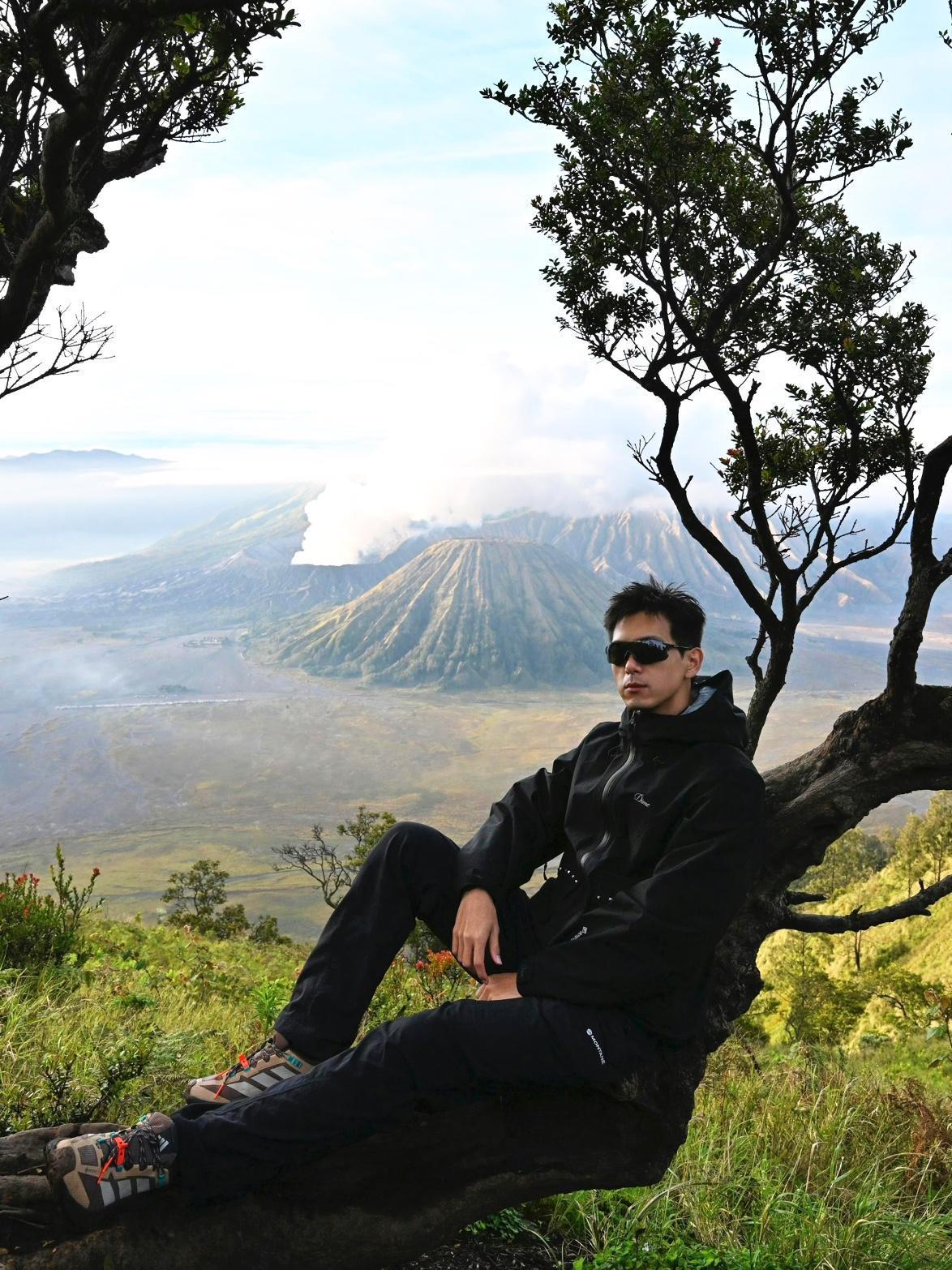 李现又去旅游了，他真是最帅的旅人游子，最会生活明星，活脱脱把“活人感”拉满了！