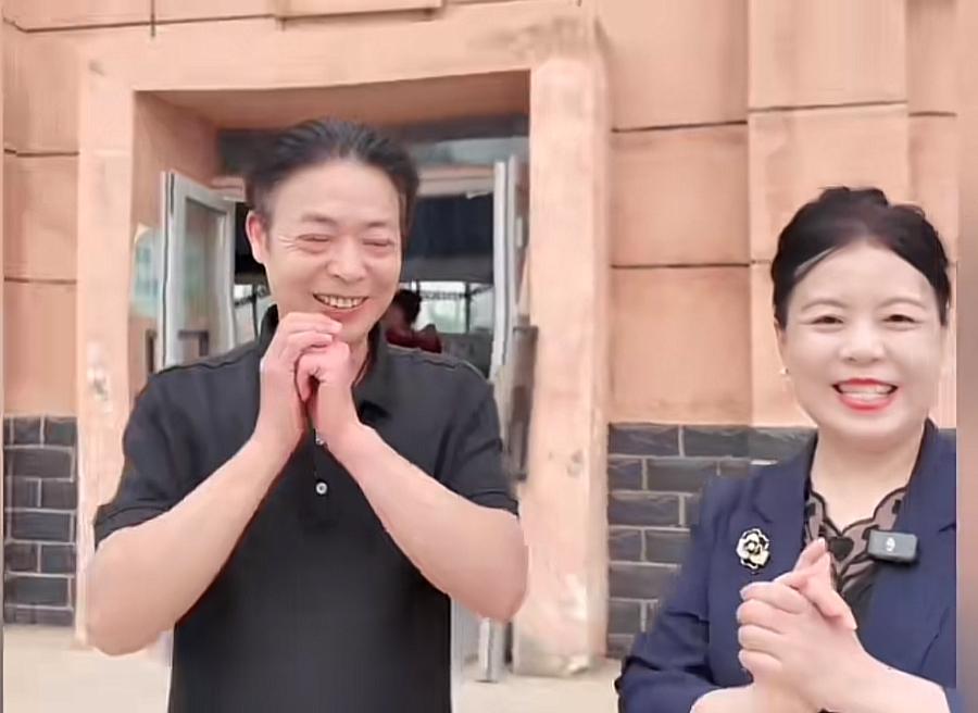 刷到许妈姚爸新疆陪孩子过新疆儿童节的视频，直接暖到心里！

他俩专程去建设兵团第