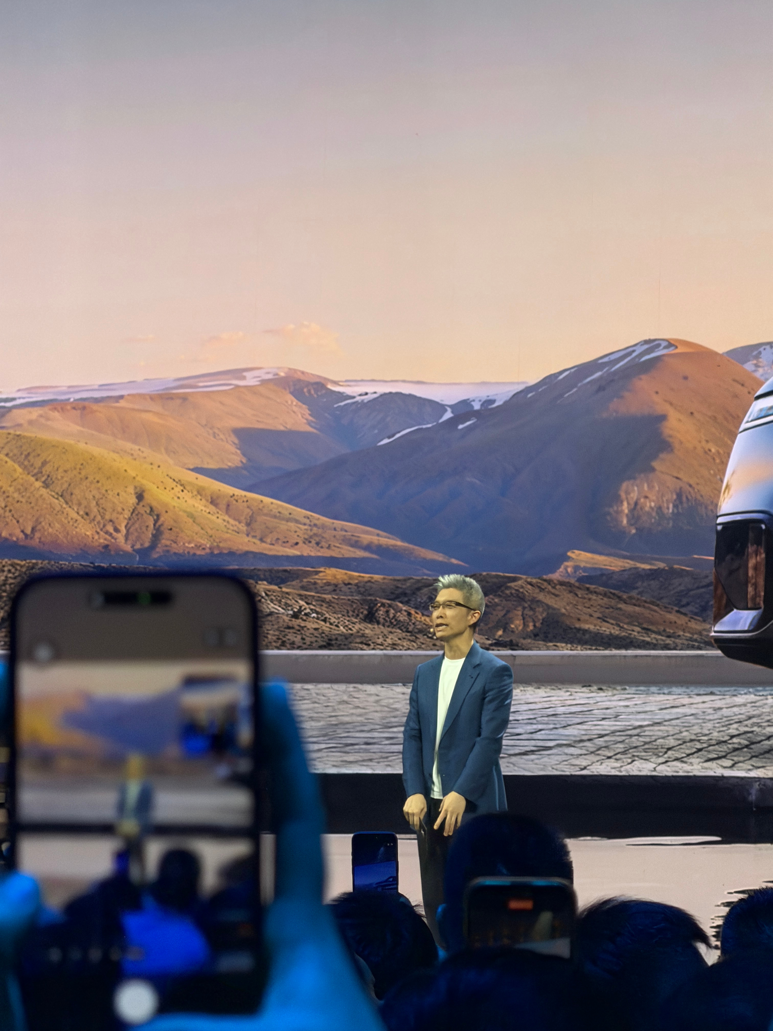 这么多年看下来，小鹏一直都是行业里敢创新、敢前瞻的科技玩家。这次上新的小鹏GX，