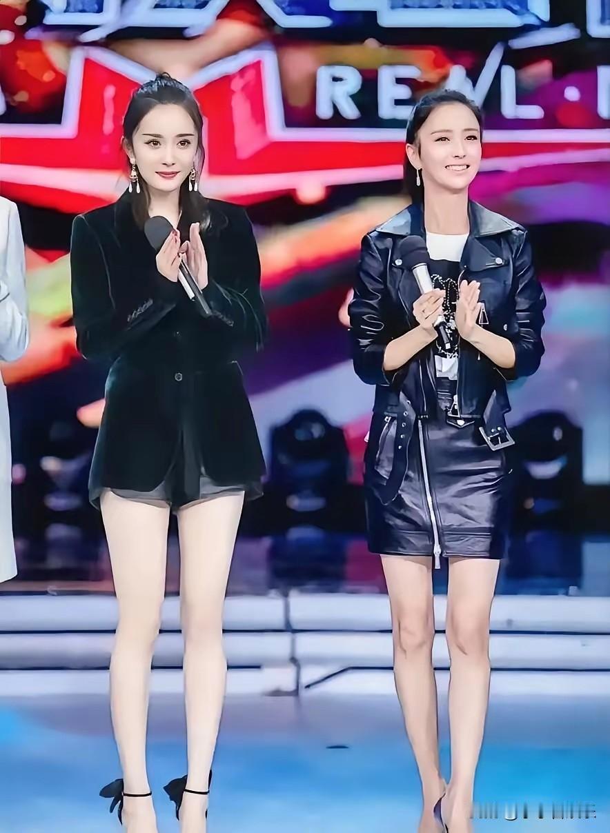 炸了！佟丽娅杨幂同框，谁美赢了全网？

杨幂和佟丽娅站一块，直接美出核爆级效果！