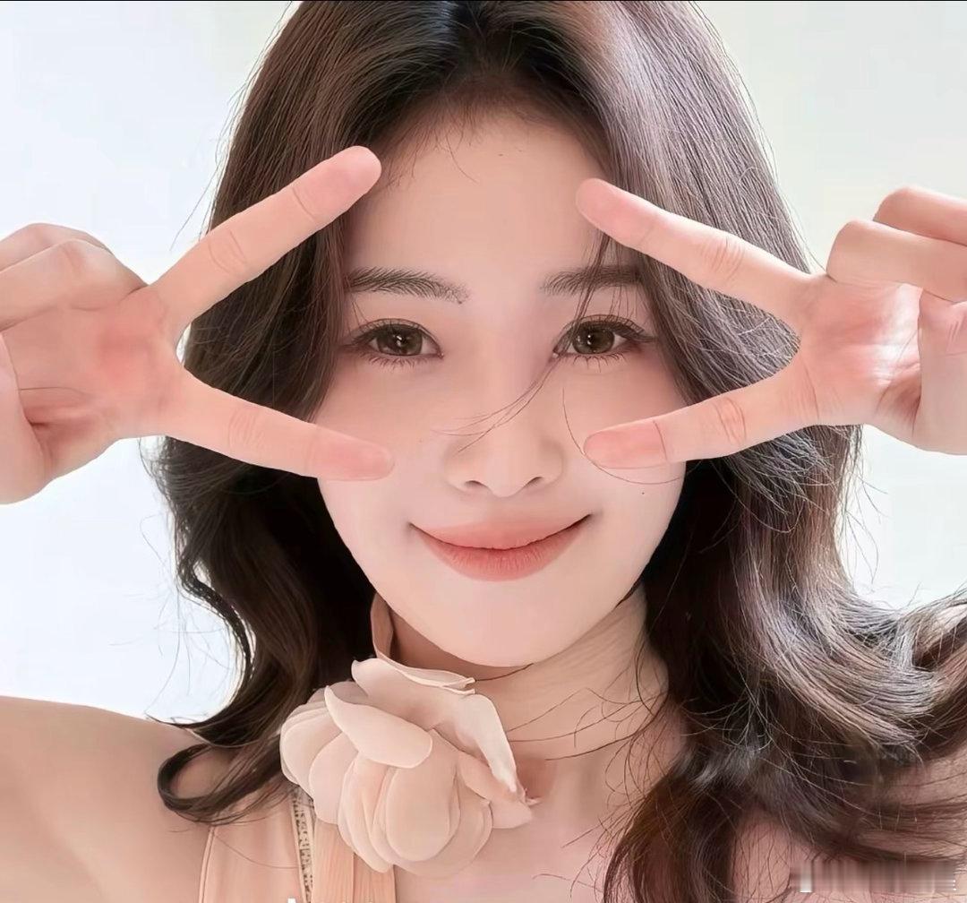 别人拼命去网红标签，她就不一样了[泪奔] ​​​