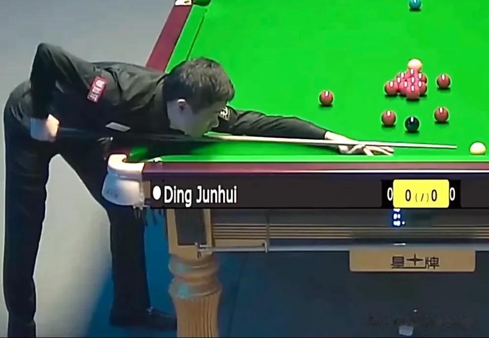 丁俊晖首战告捷！单杆过百，4-0横扫格雷斯，晋级苏格兰公开赛正赛！
 

202