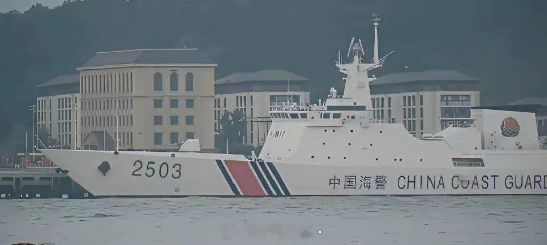 综合各种信息看，今天在黄岩岛海域，确实发生了“大水冲了龙王庙”的事态。这从另一个