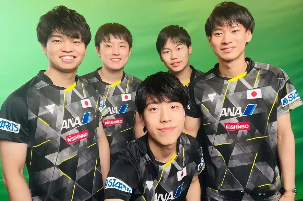 昨晚的男团1/4决赛，中国队3:0战胜日本队。挺进半决赛。其中樊振东3:1松岛辉